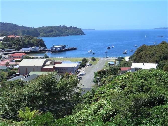 הוסטל Half-moon Bay Stewart Island Backpackers מראה חיצוני תמונה